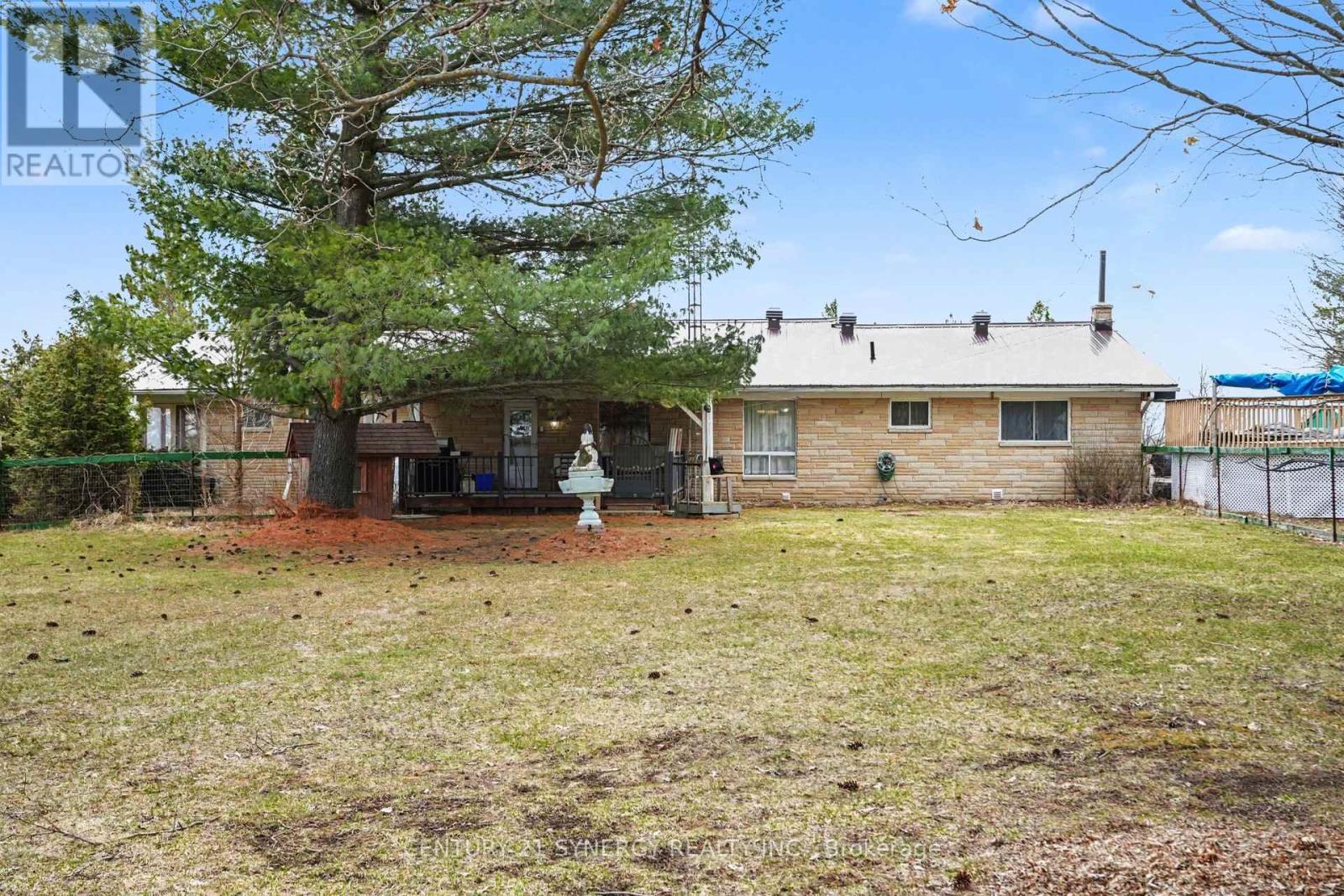 220 HIGHFIELD CRESCENT - 46