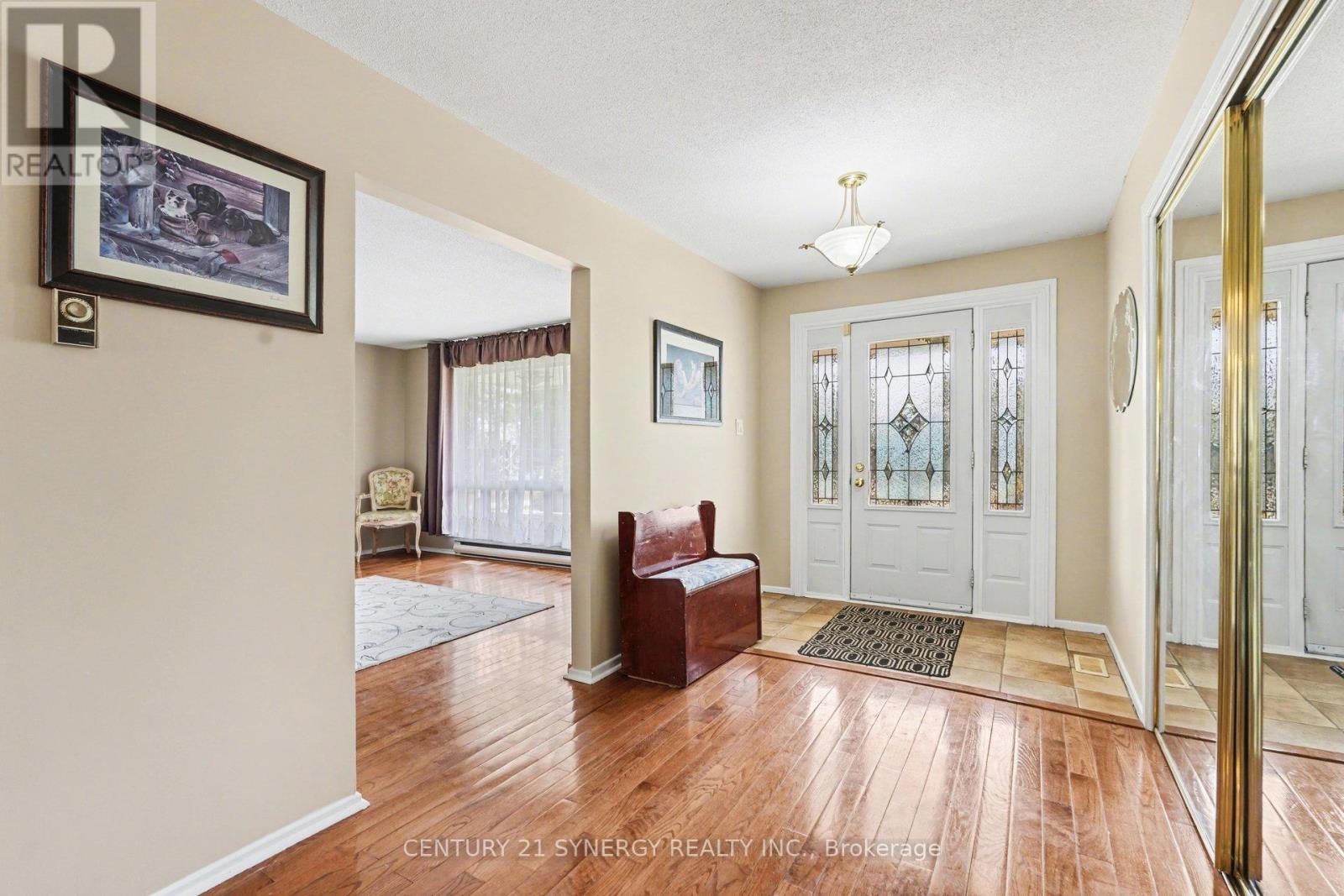 220 HIGHFIELD CRESCENT - 5