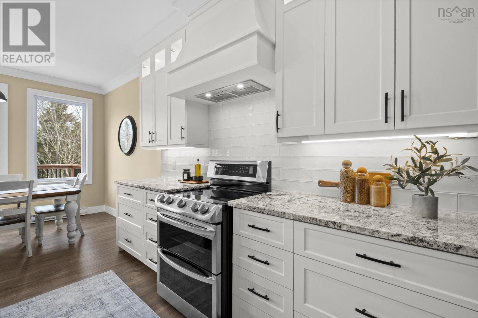 Property 30 of 49 of 237 Magenta Drive