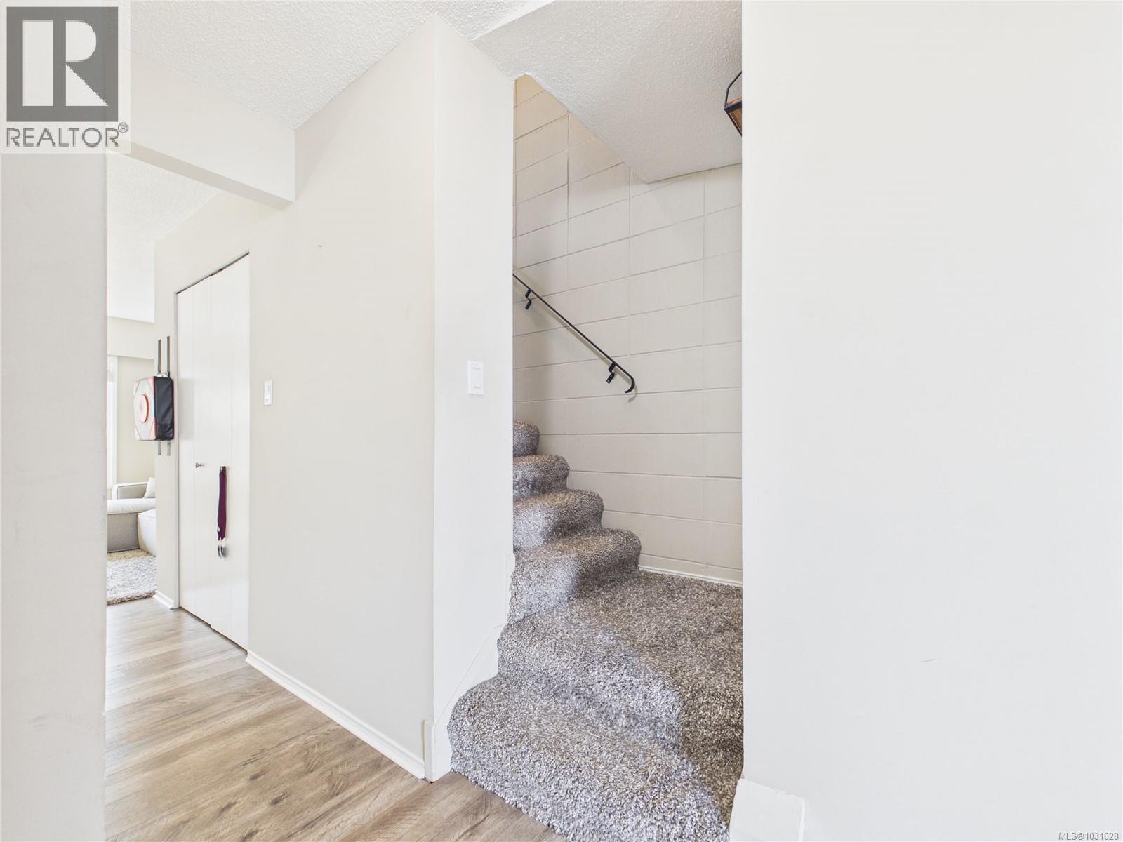 #48 4110 Kendall Ave - 6