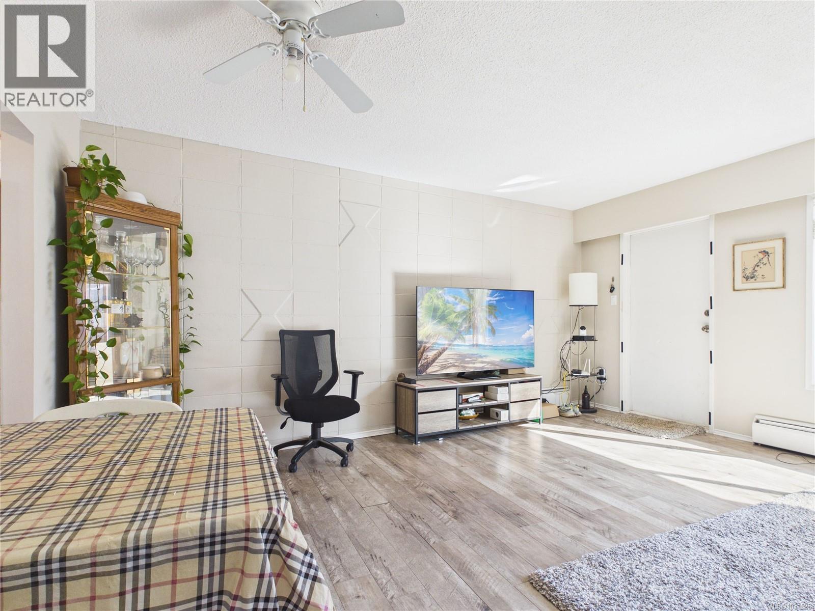 #48 4110 Kendall Ave - 8