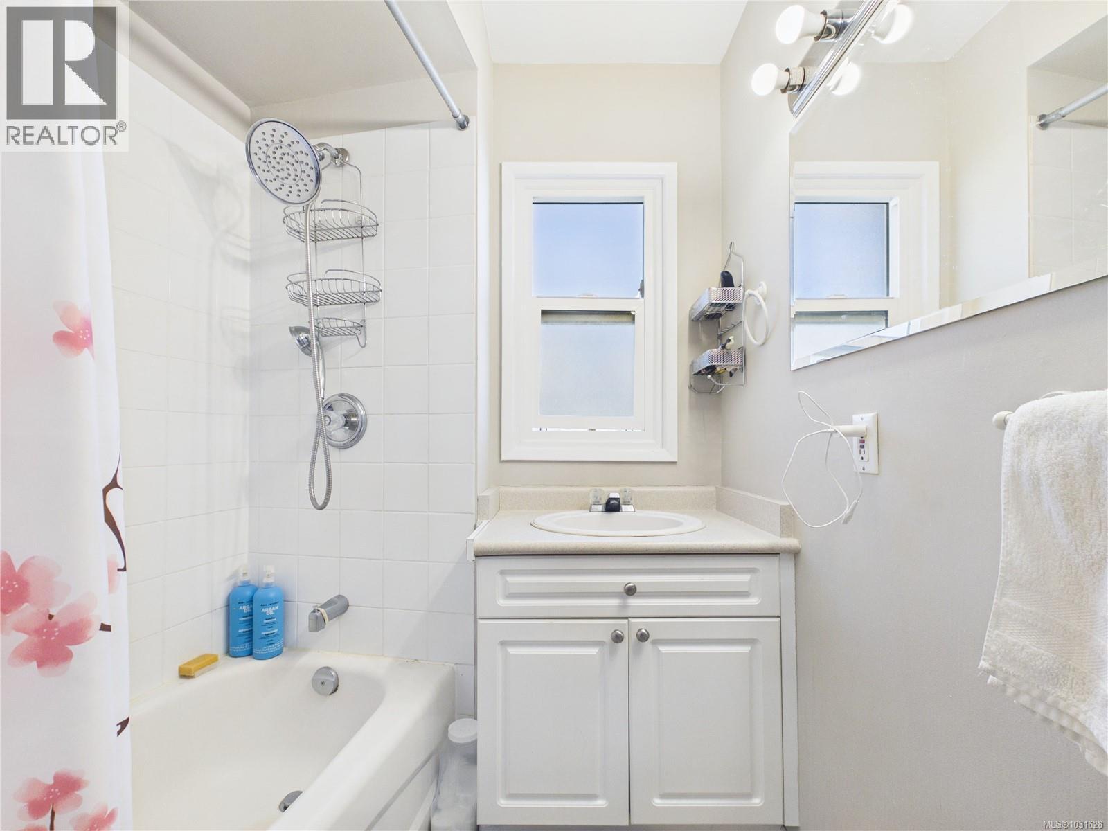 #48 4110 Kendall Ave - 23