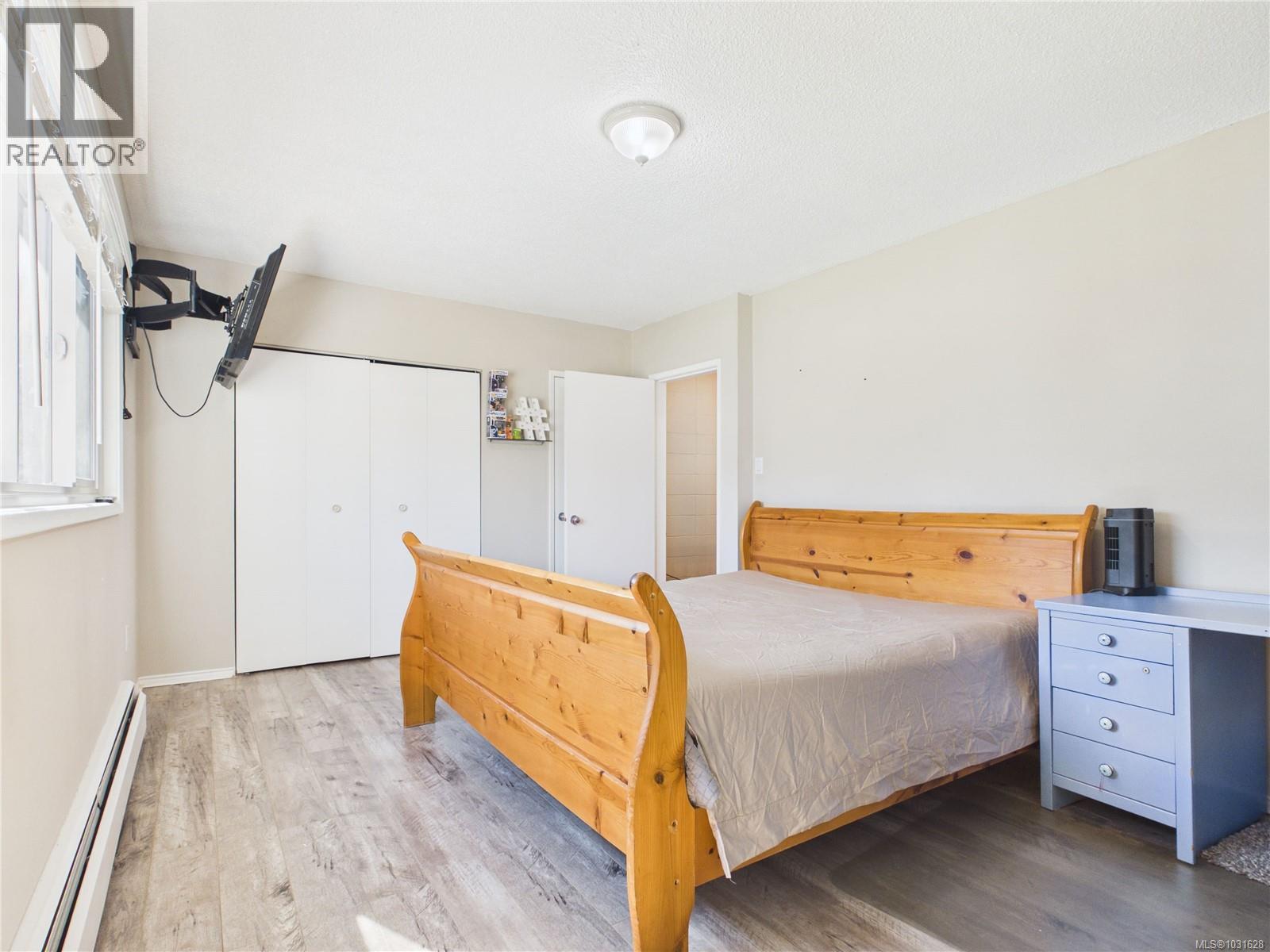 #48 4110 Kendall Ave - 31