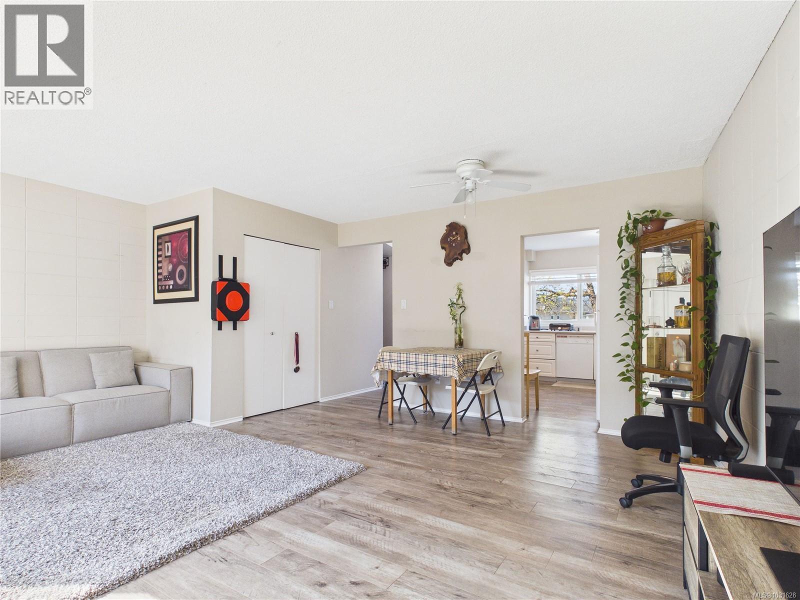 #48 4110 Kendall Ave - 12