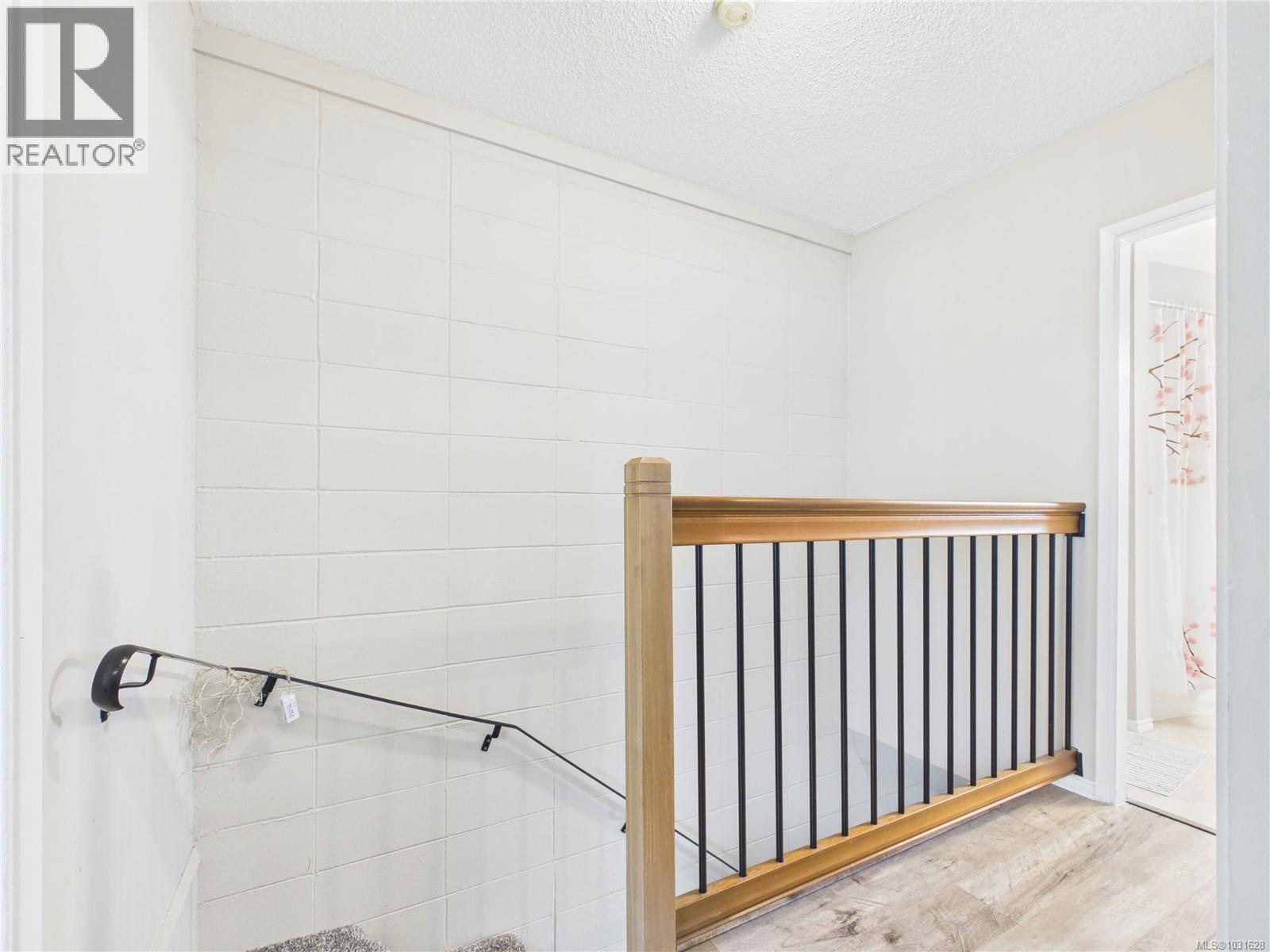 #48 4110 Kendall Ave - 26