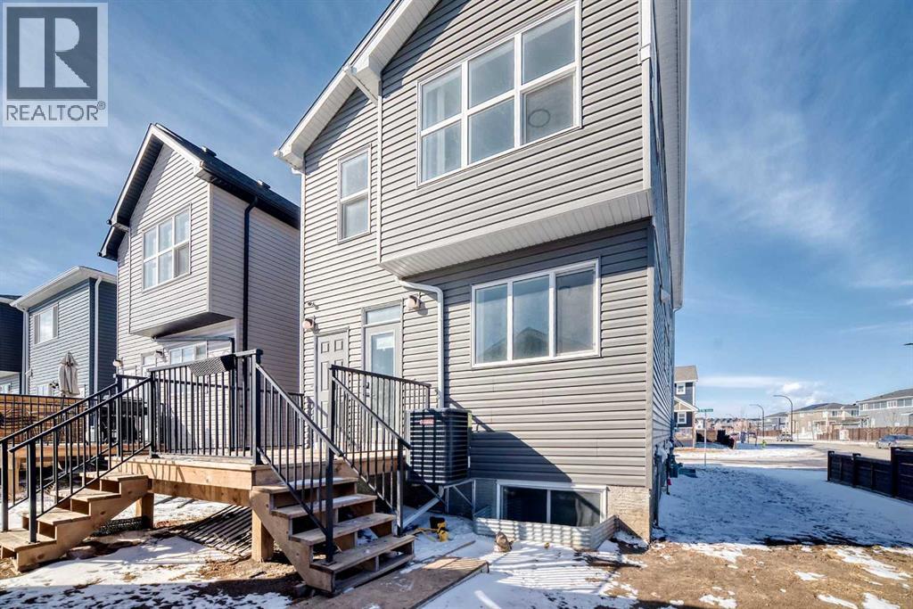 
          120 Seton Villas Southeast
            <br/>
            <span>Calgary</span>
            , 
            <span>AB</span>
             <span>T3M3L9</span>
         - Photo 39