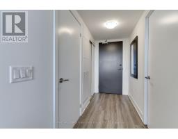 419 - 185 Deerfield Road, Newmarket, ON L3Y0G7 Photo 18