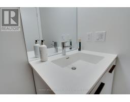 419 - 185 Deerfield Road, Newmarket, ON L3Y0G7 Photo 12