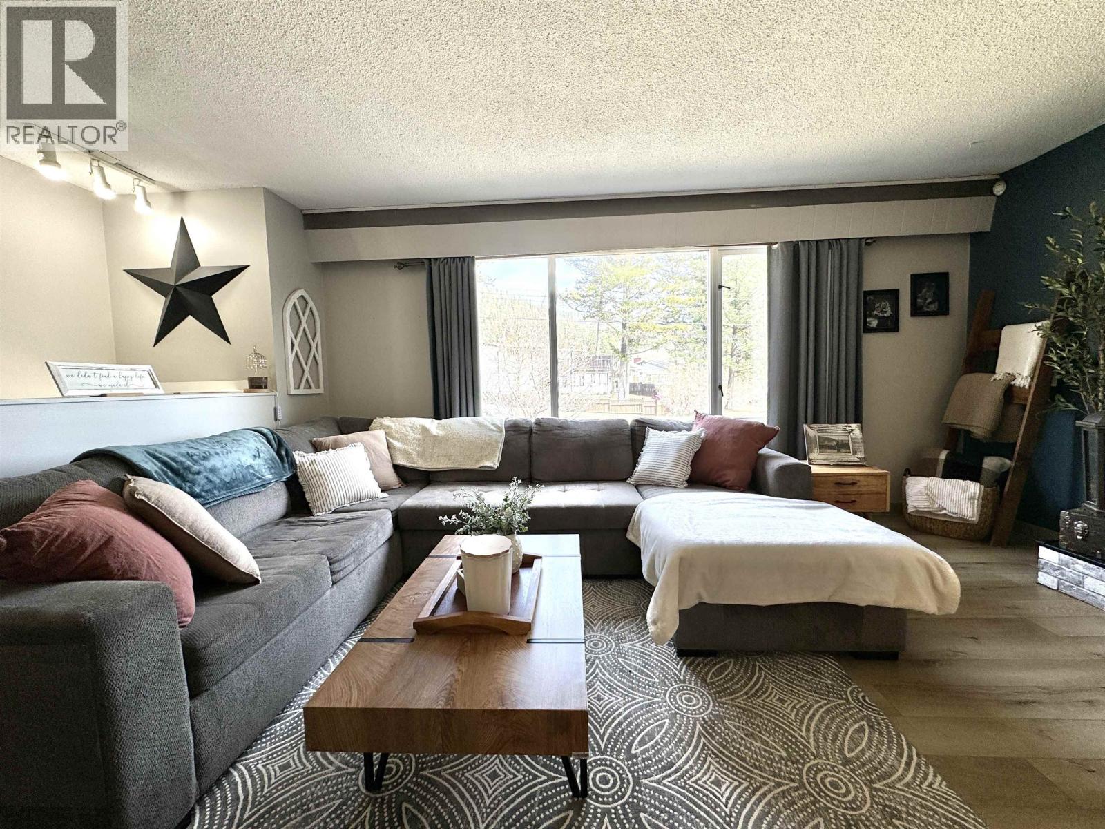 1175 PIGEON AVENUE - Image 3