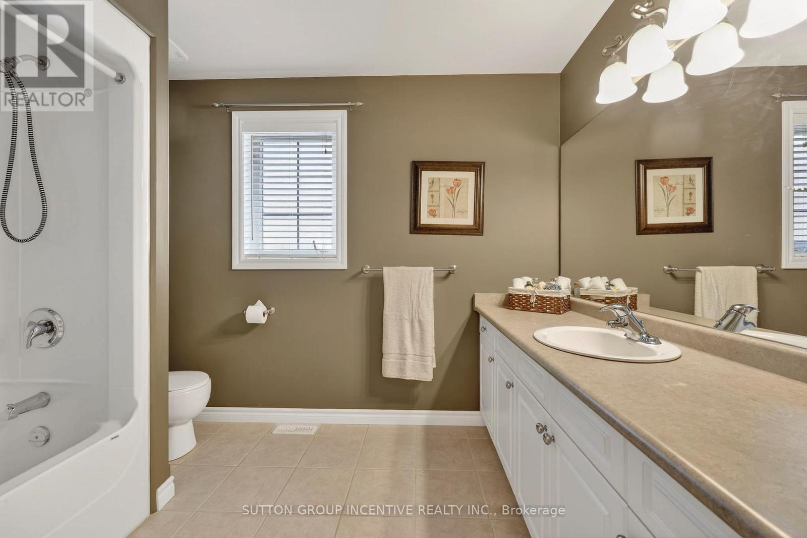 60 O'NEILL CIRCLE - 21