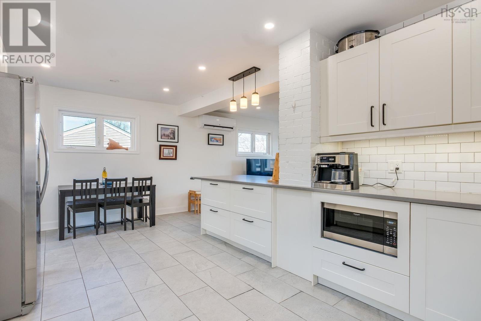 Property 19 of 49 of 3160 Veith Street