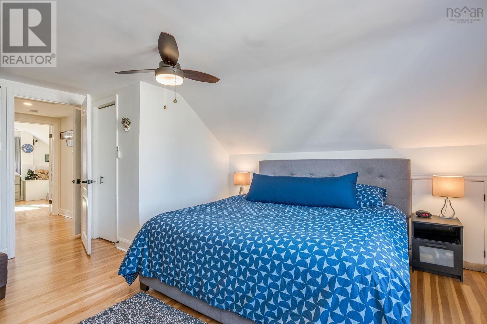 Property 8 of 49 of 3160 Veith Street