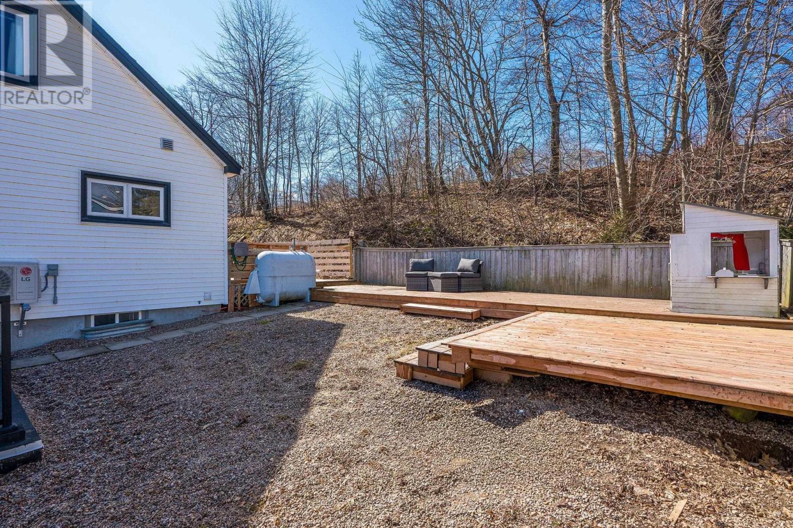 Property 23 of 49 of 3160 Veith Street