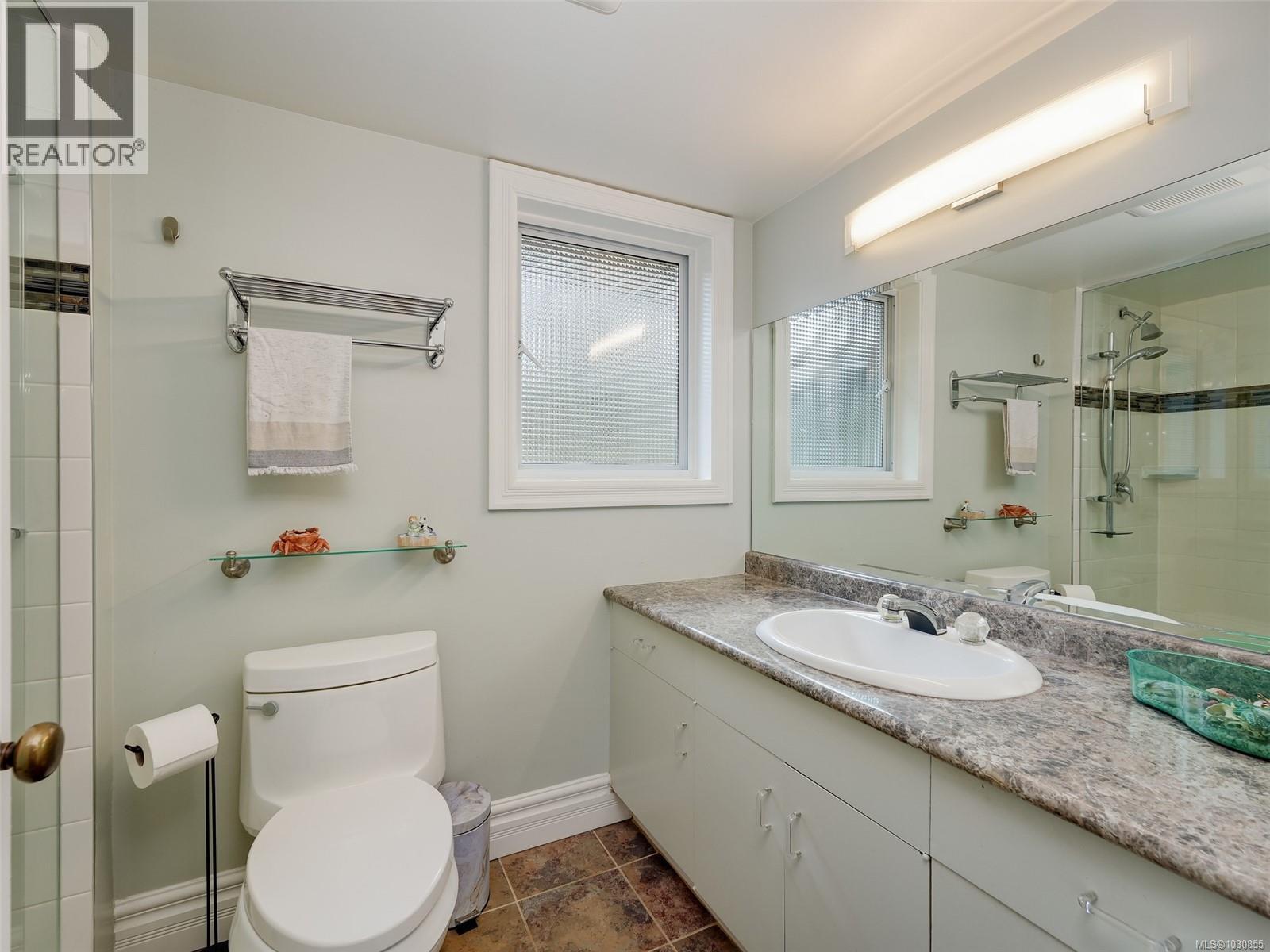  3930 Tudor Avenue, Saanich