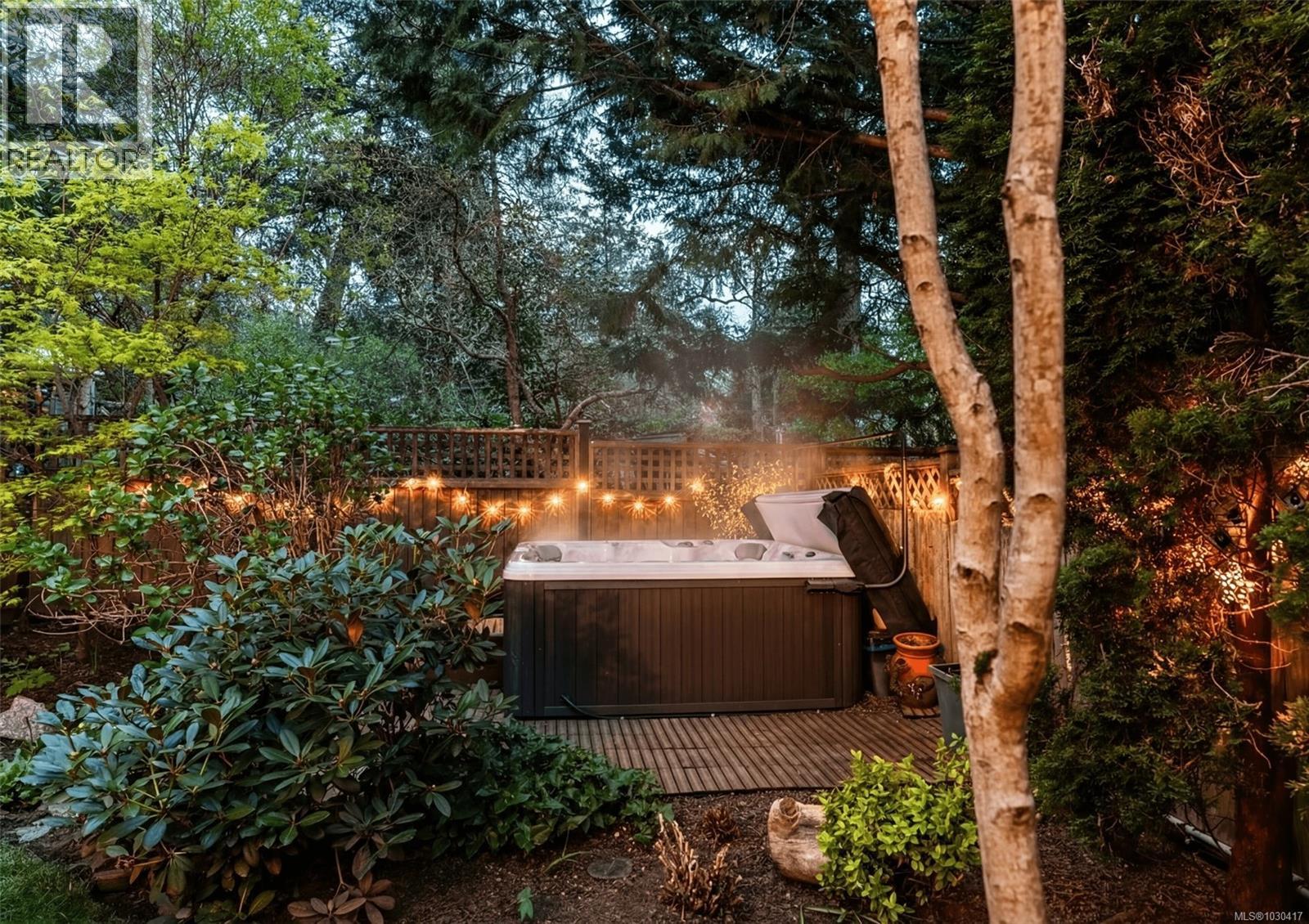 3913 GIBSON CRT - 24