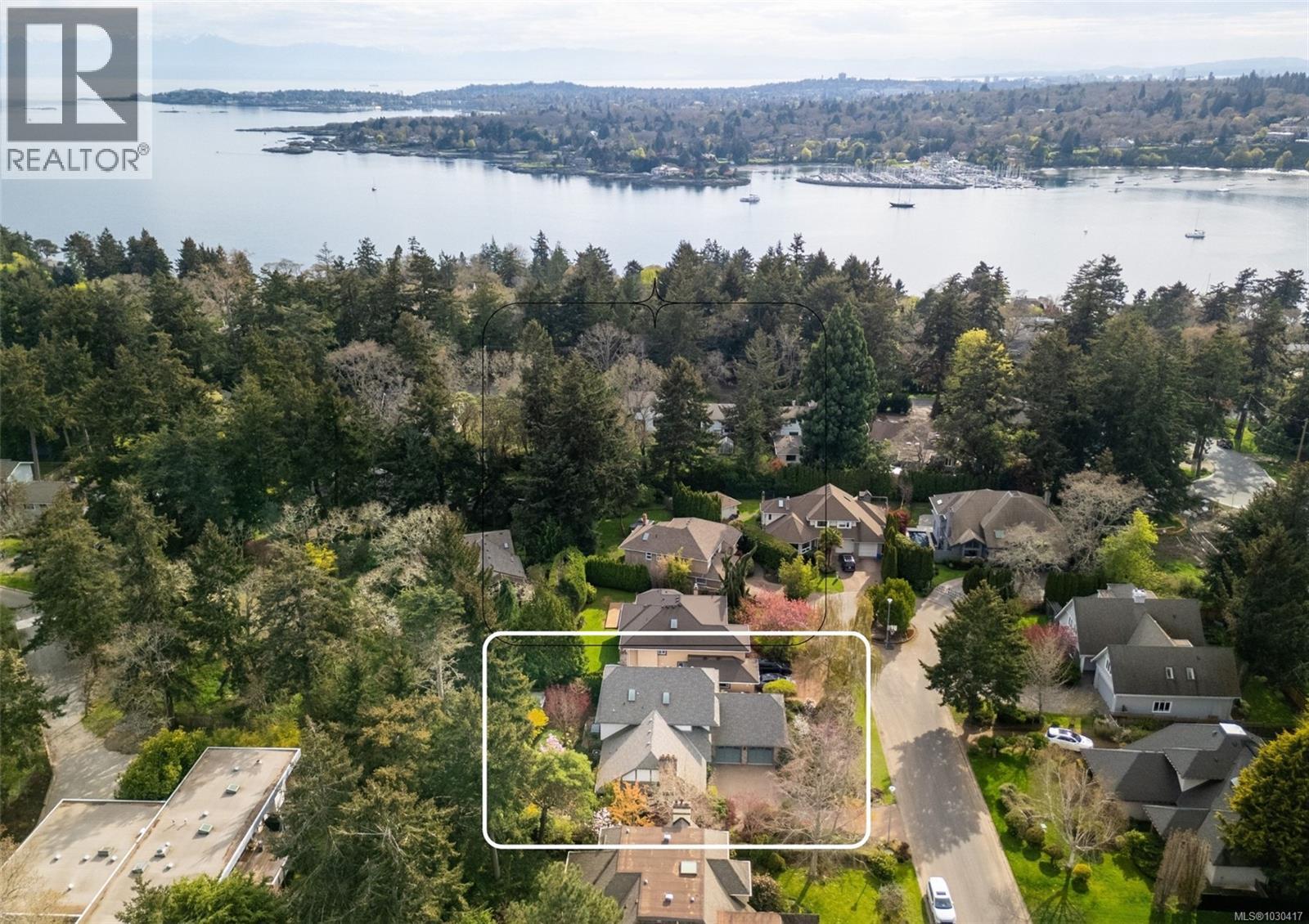 3913 GIBSON CRT - 48