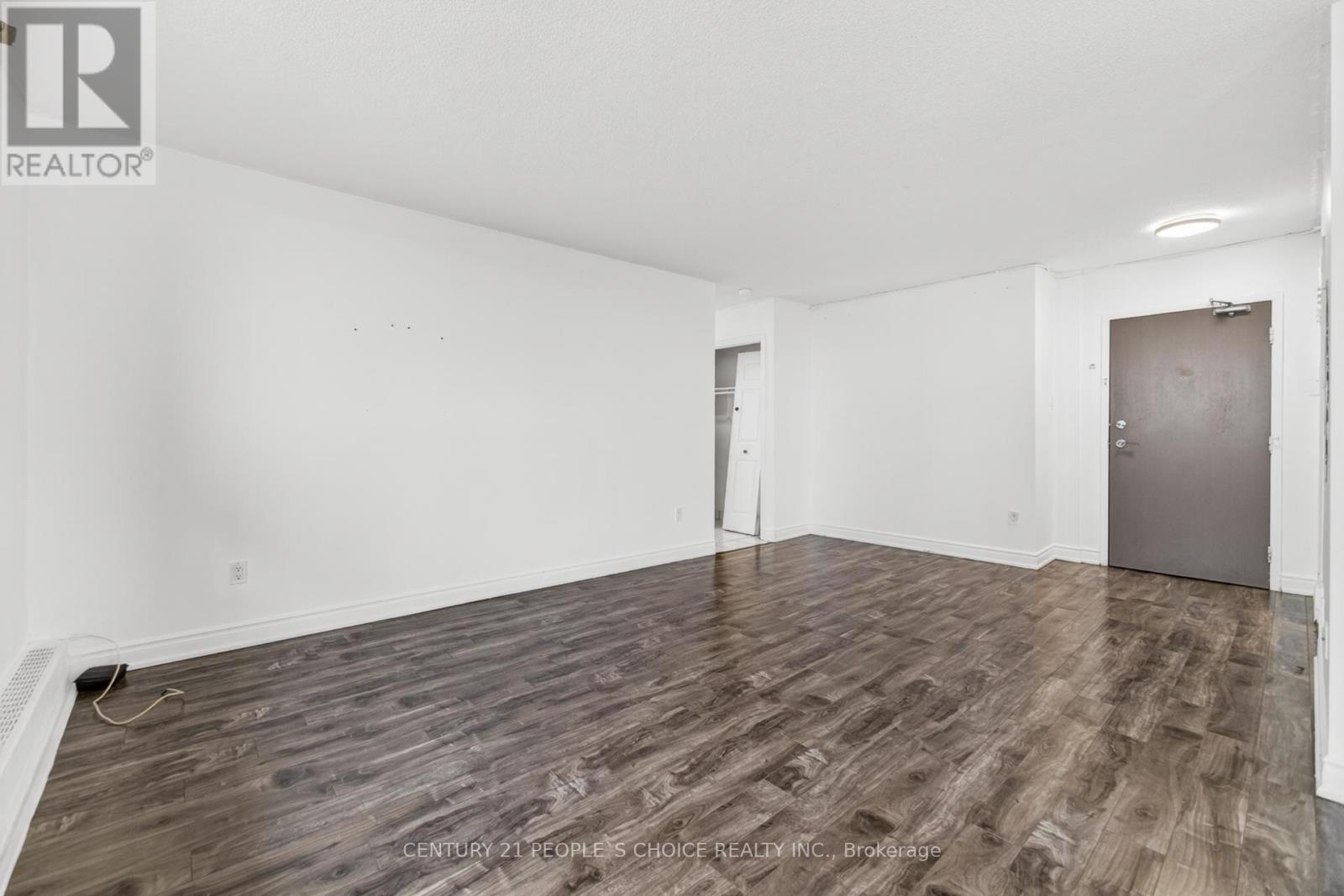 #902 3390 WESTON ROAD - 12