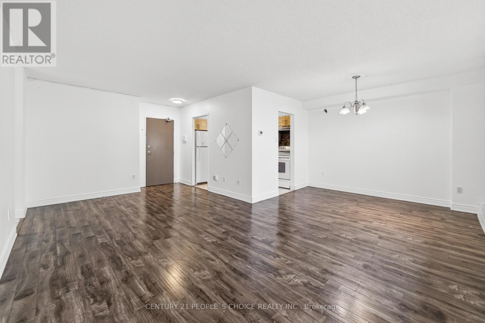 #902 3390 WESTON ROAD - 13