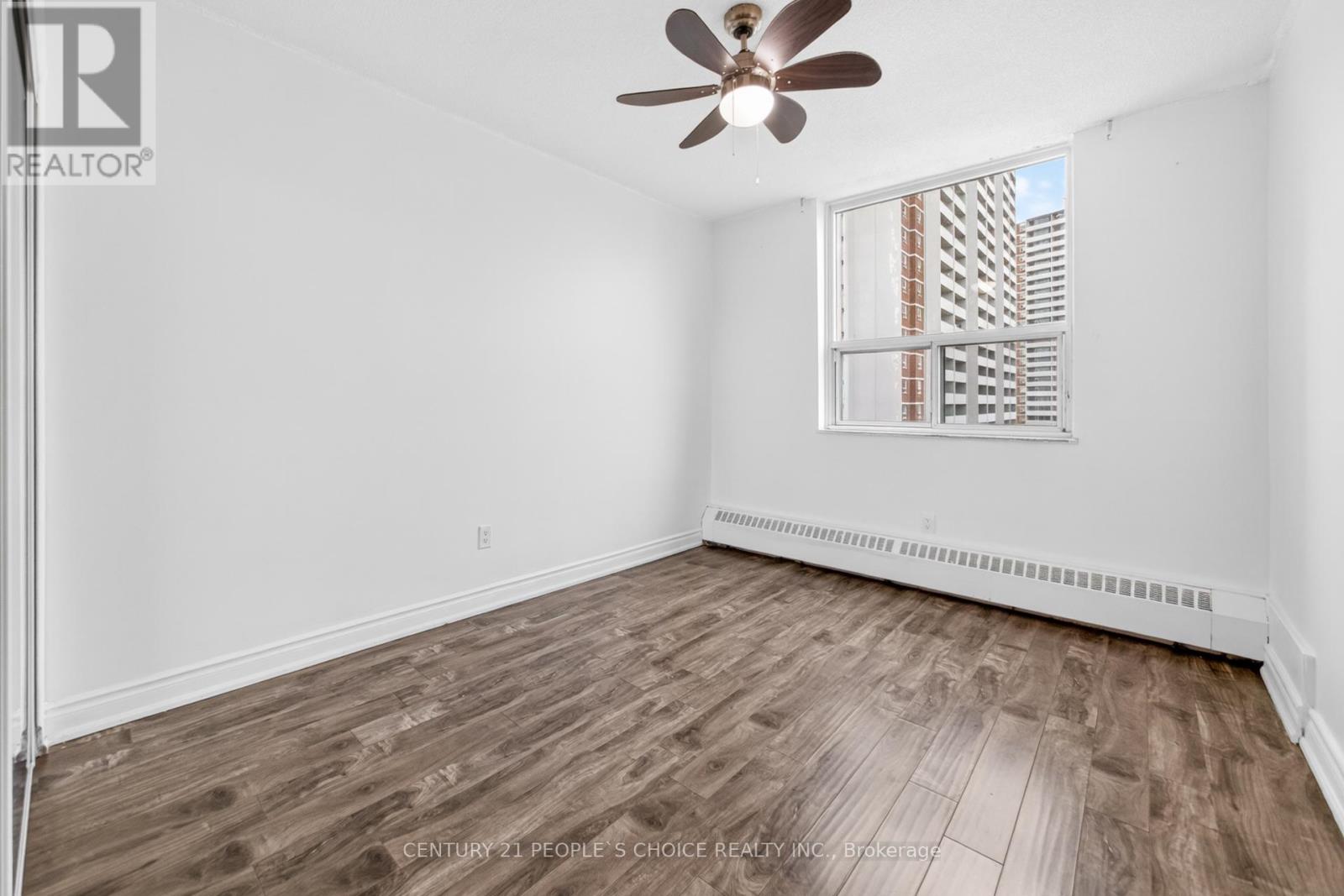 #902 3390 WESTON ROAD - 27