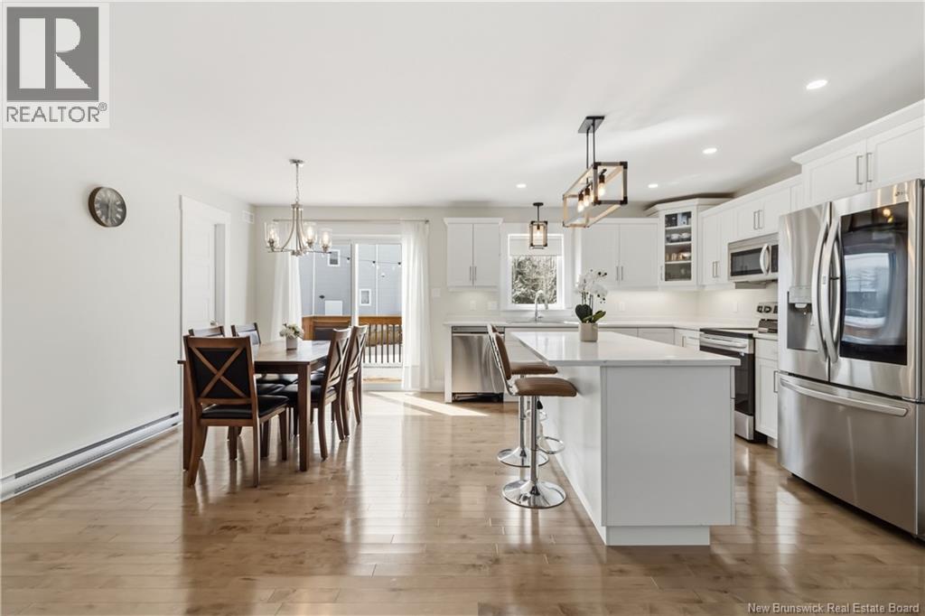 92 Satara Drive - Thumbnail 11