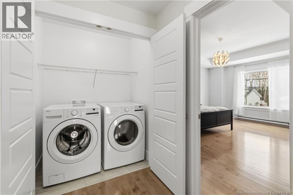 92 Satara Drive - Thumbnail 18