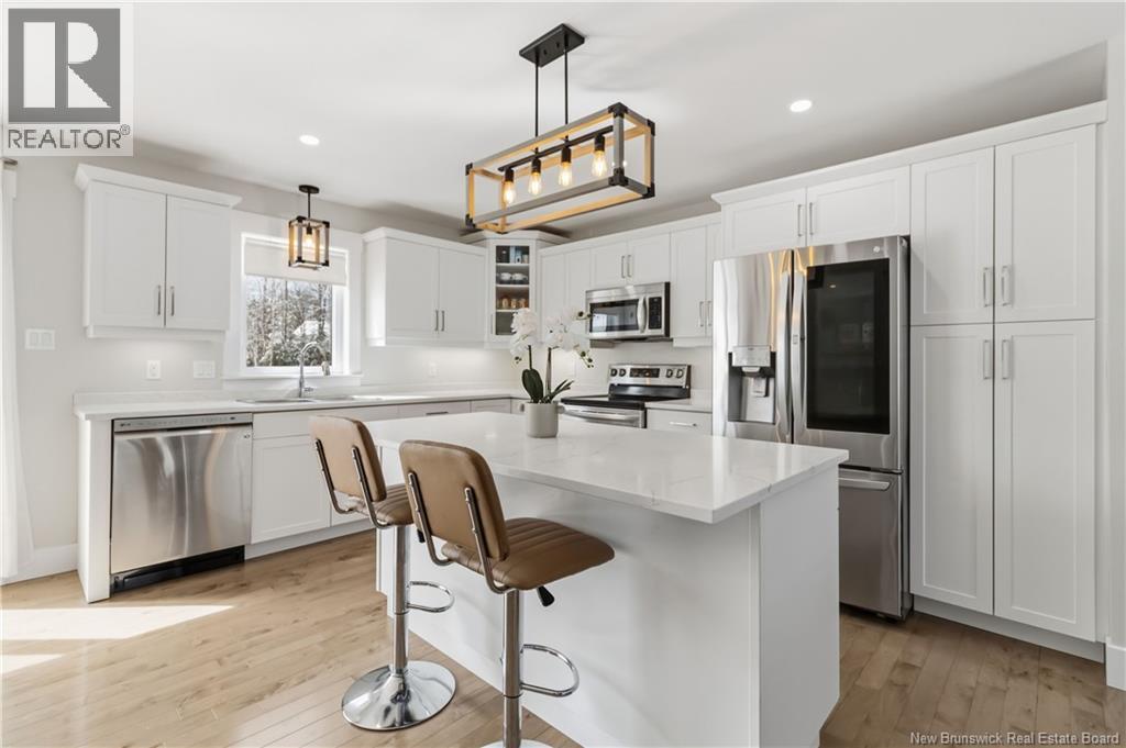 92 Satara Drive - Thumbnail 12