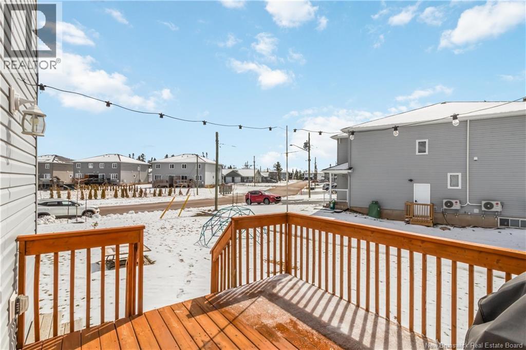 92 Satara Drive - Thumbnail 29