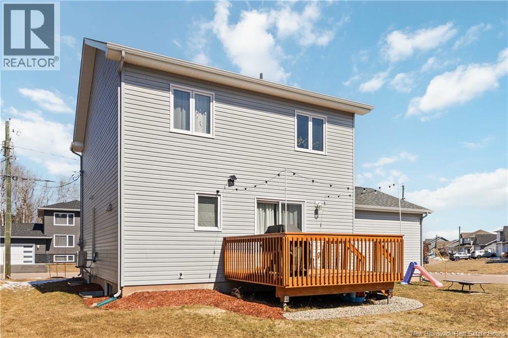 92 Satara Drive - Thumbnail 31