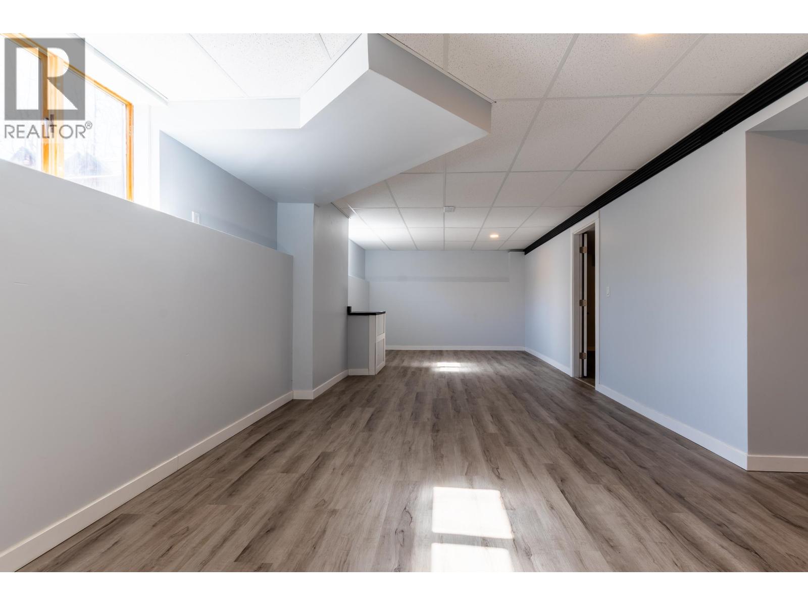 5565 BENDIXON ROAD - 21