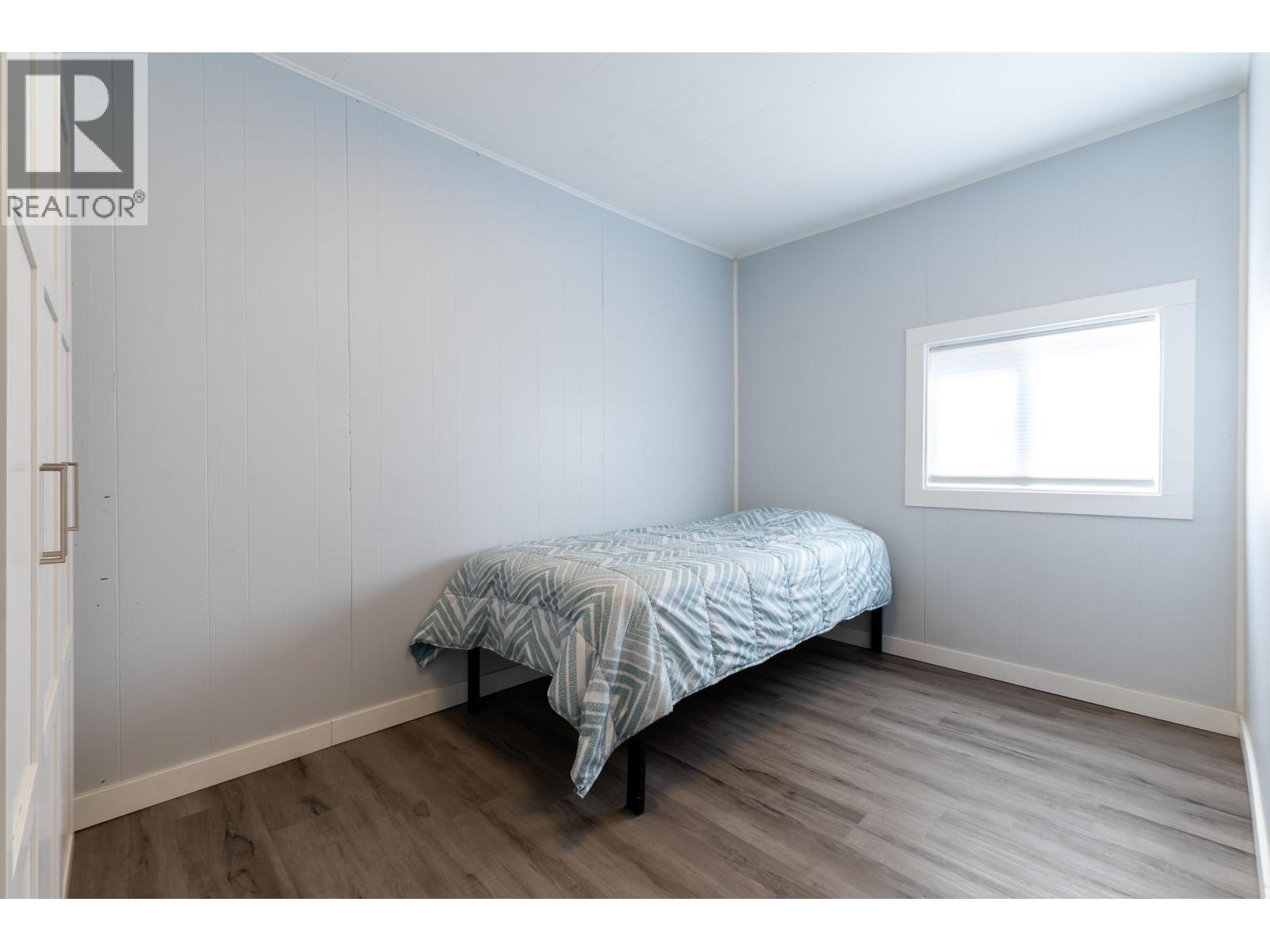 5565 BENDIXON ROAD - 18