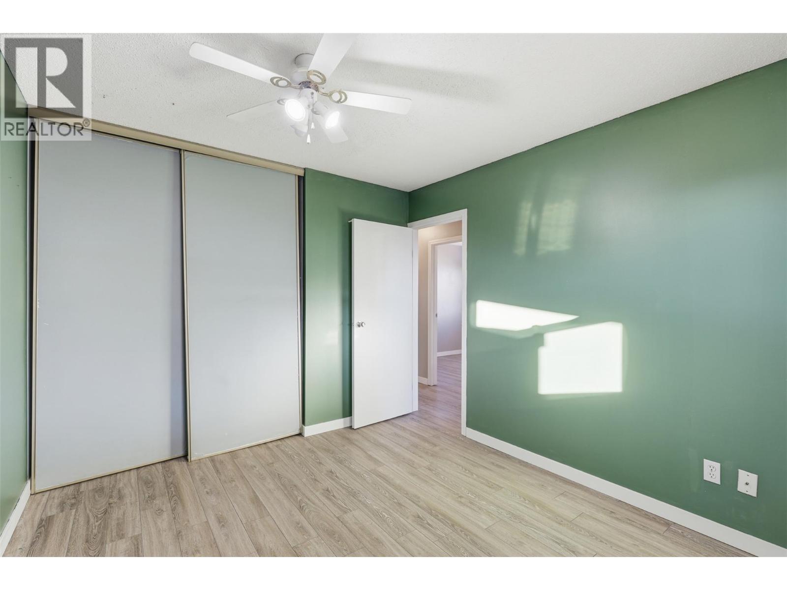 383 HOLLYBURN DRIVE - 13