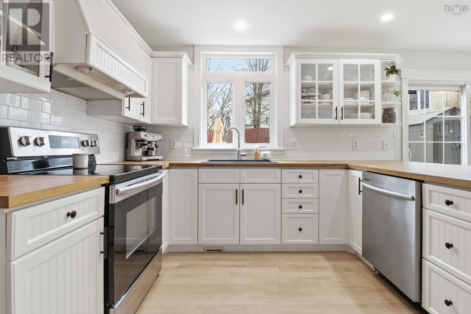 Property 14 of 39 of 4 Stone Gate Court