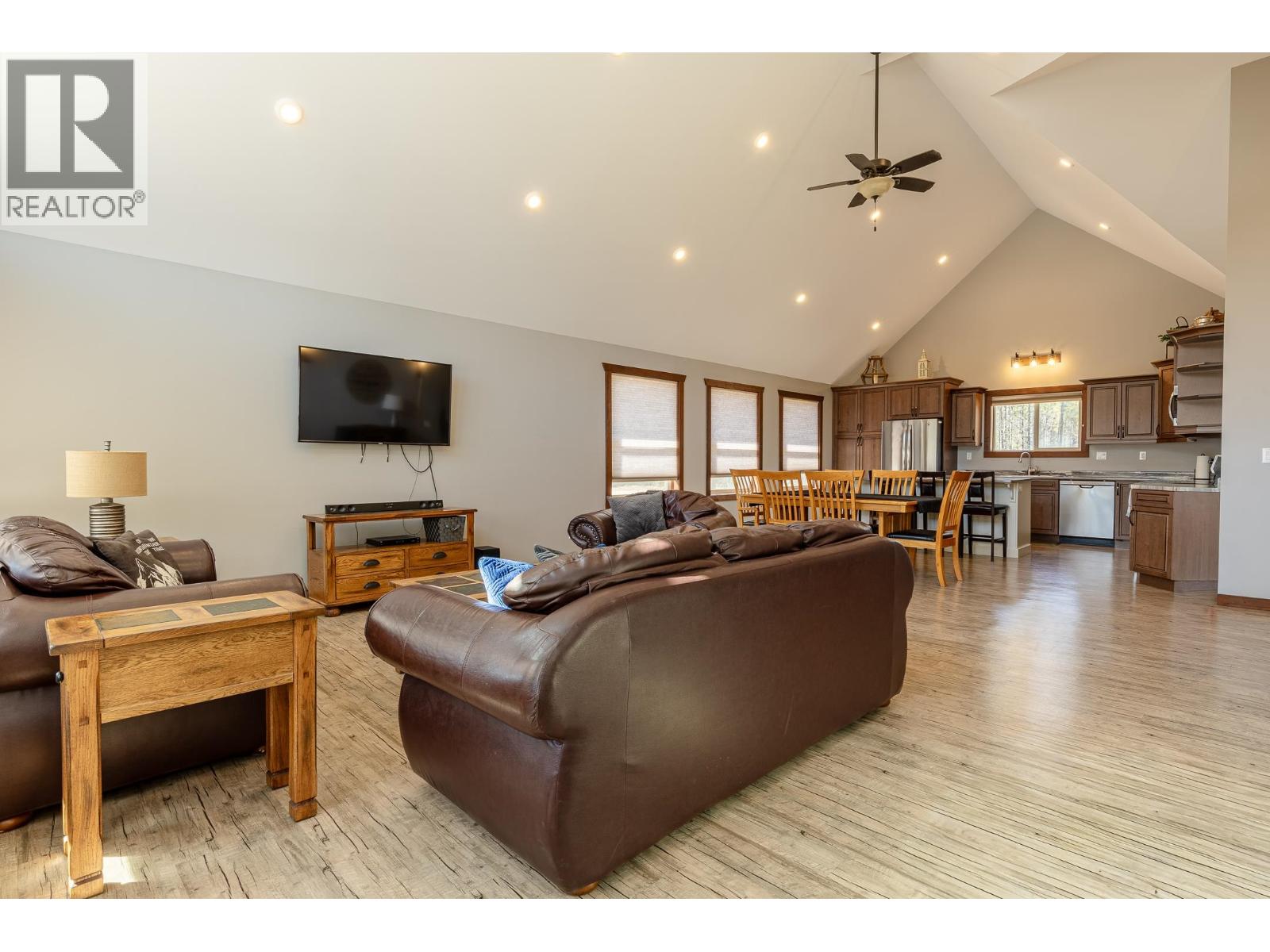 1250 FOWLER PLACE - 10