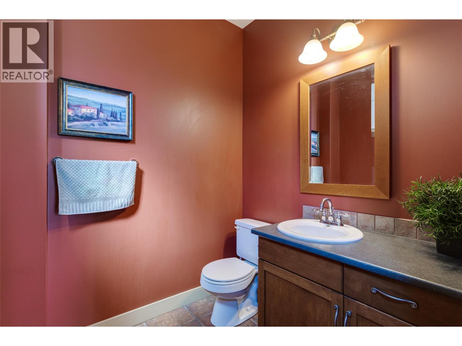 #105 1795 COUNTRY CLUB DRIVE - 21