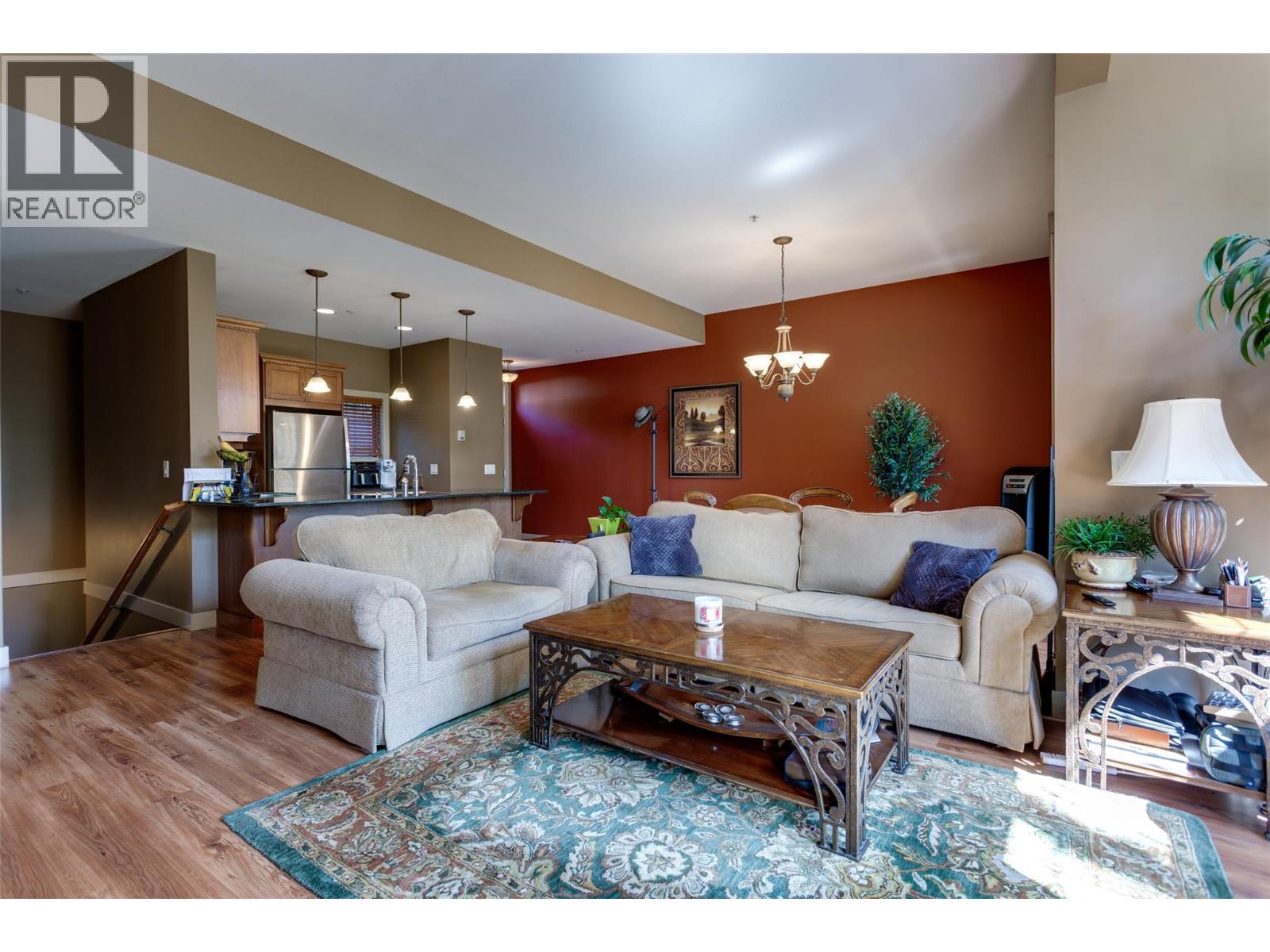 #105 1795 COUNTRY CLUB DRIVE - 19