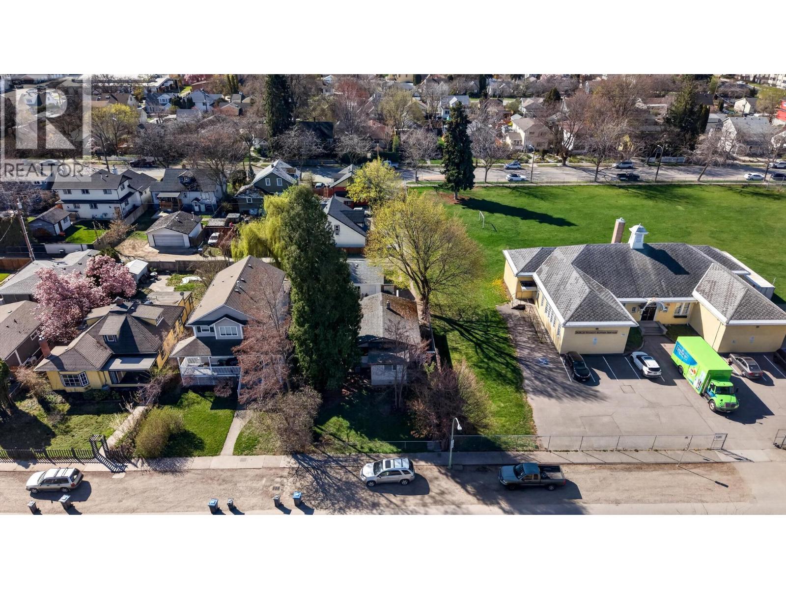  797 Dehart Avenue, Kelowna