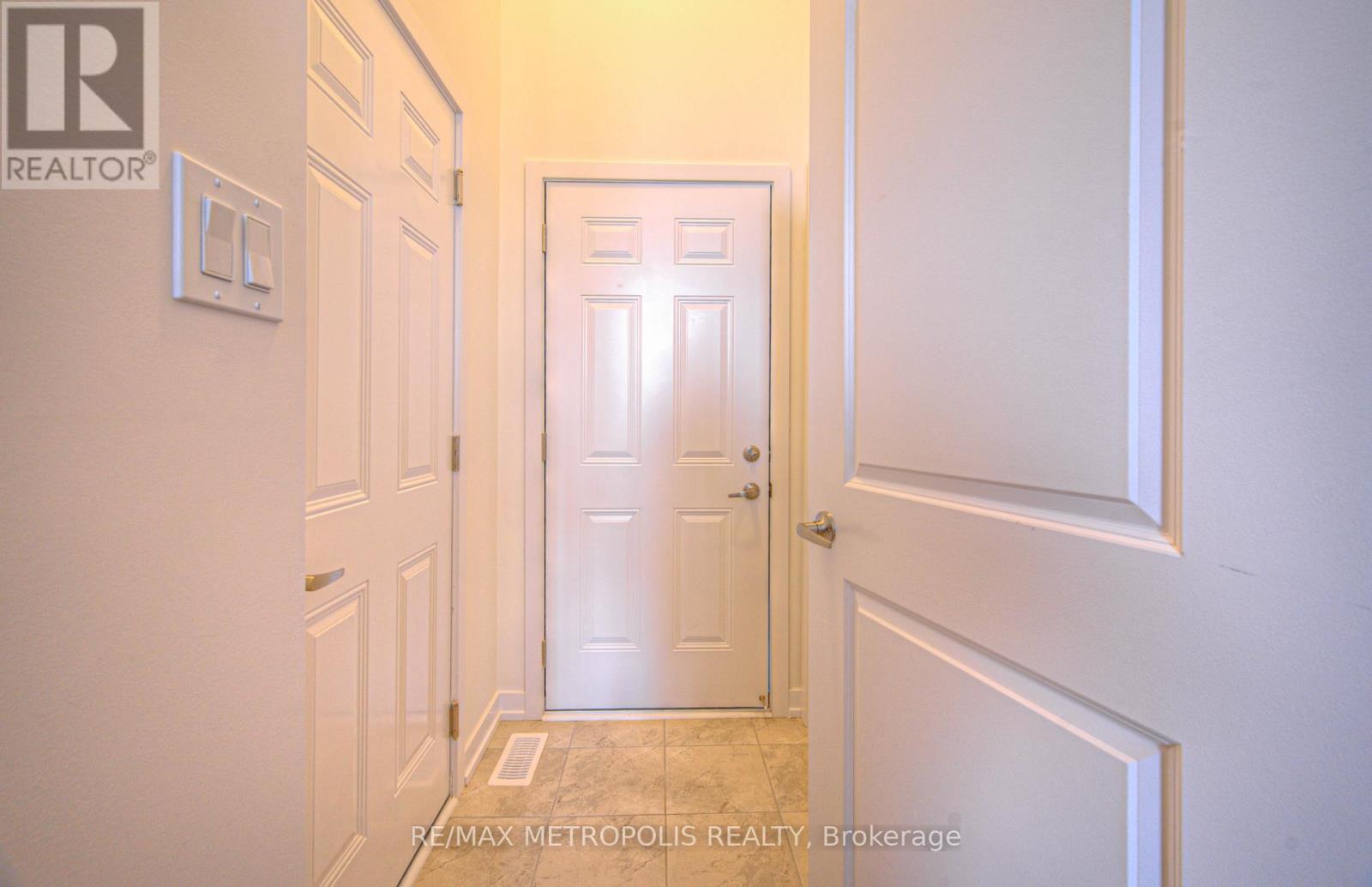 100 MOSS DRIVE - 26