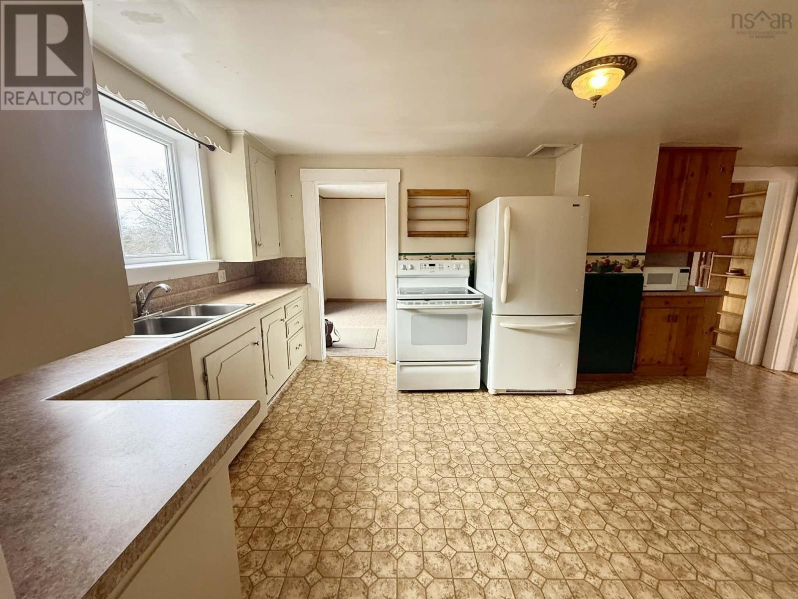 Property 26 of 26 of 934 Brazil Lake Road