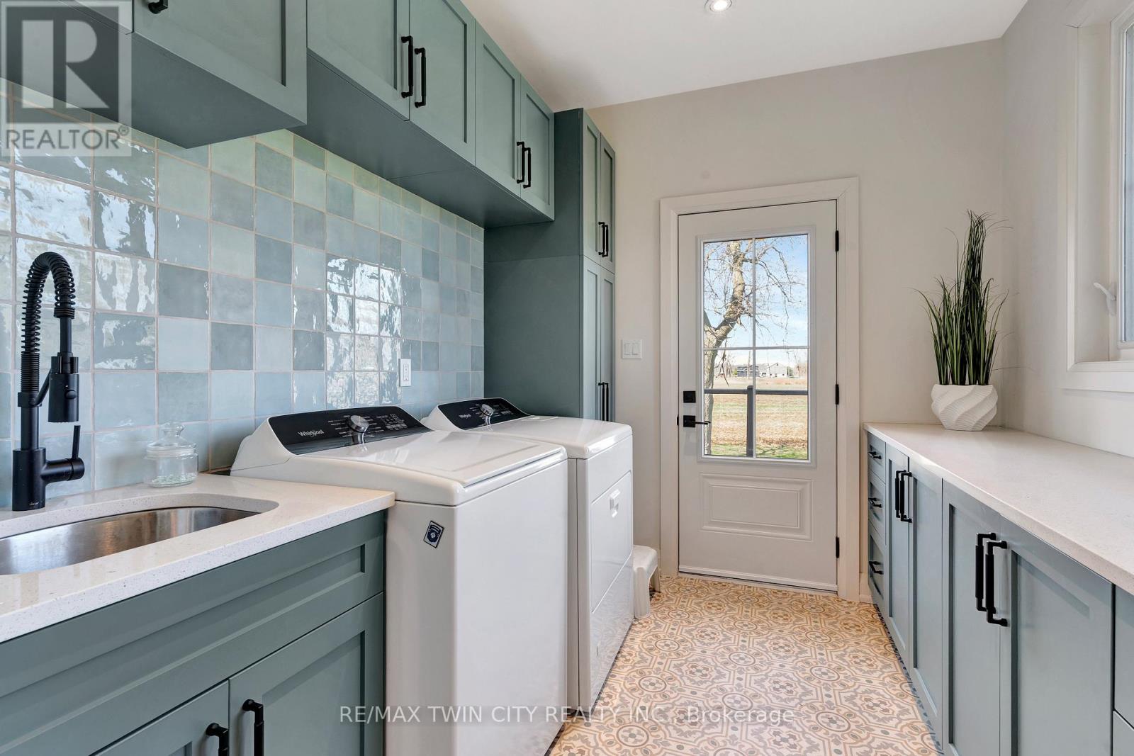 42 PARSONAGE ROAD - 20