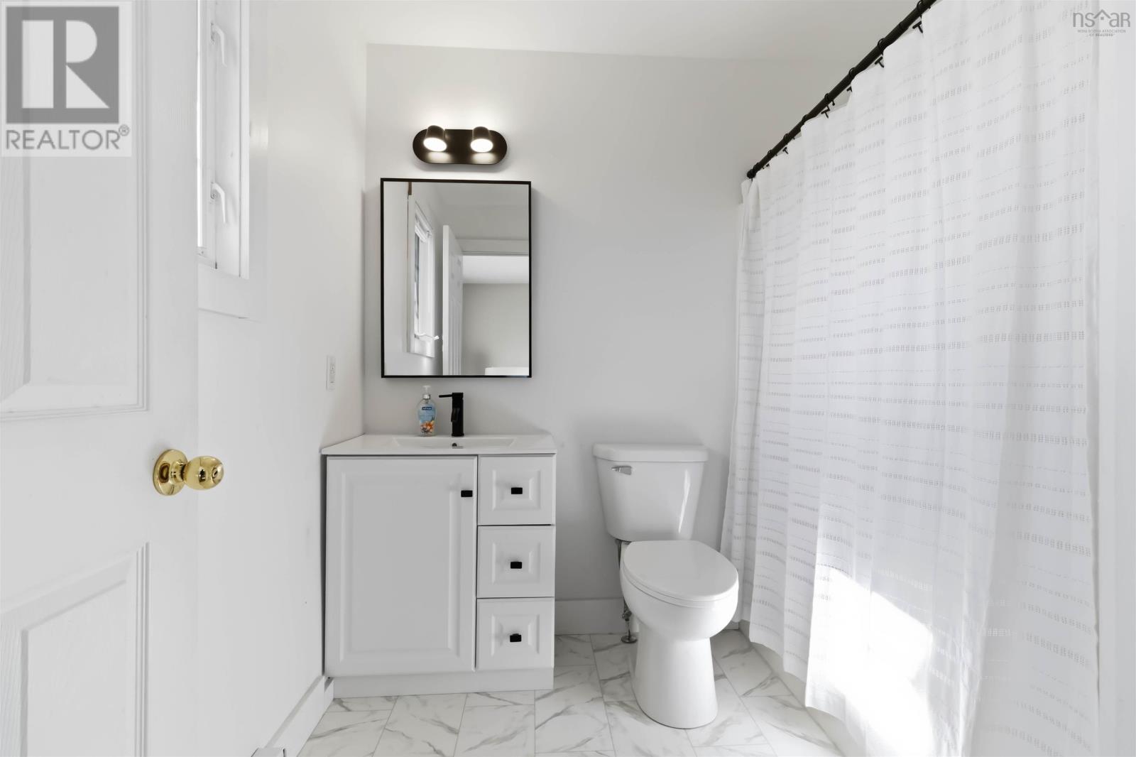 Property 22 of 34 of 185 Avenue Du Portage