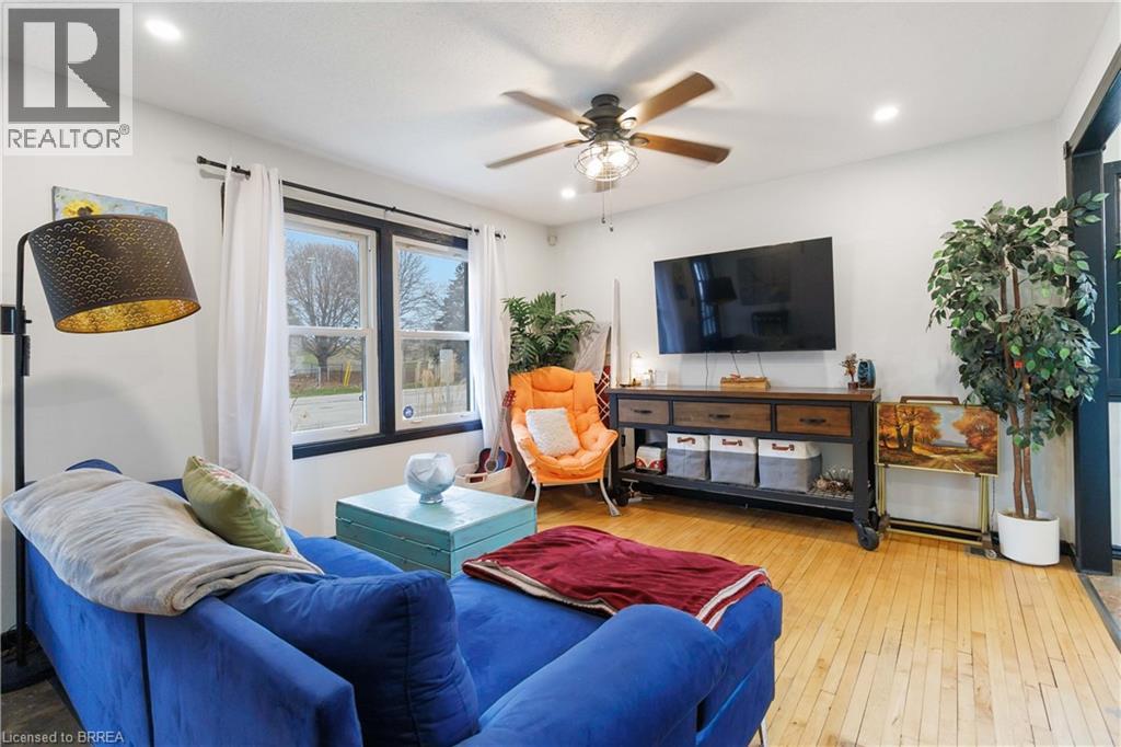 213 ELGIN Street - 11