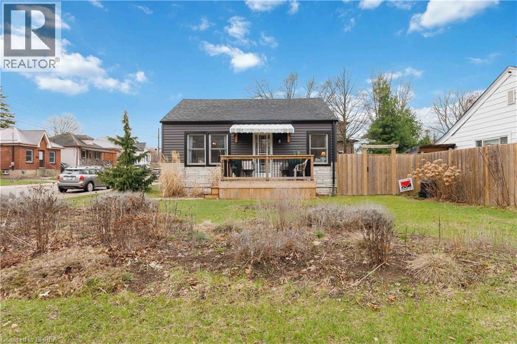 213 ELGIN Street — photo 2