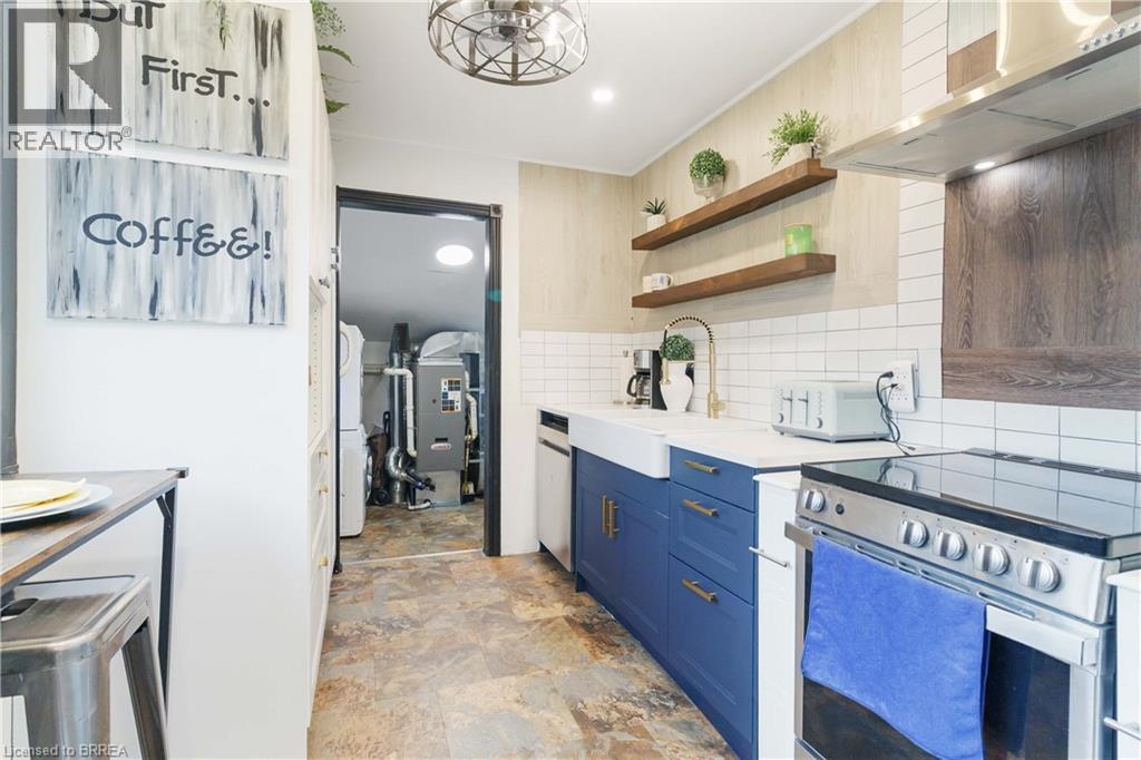 213 ELGIN Street — photo 21