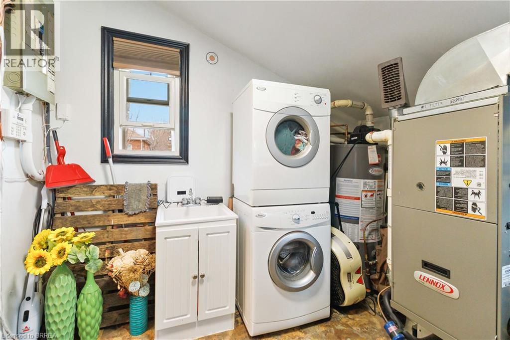 213 ELGIN Street — photo 29