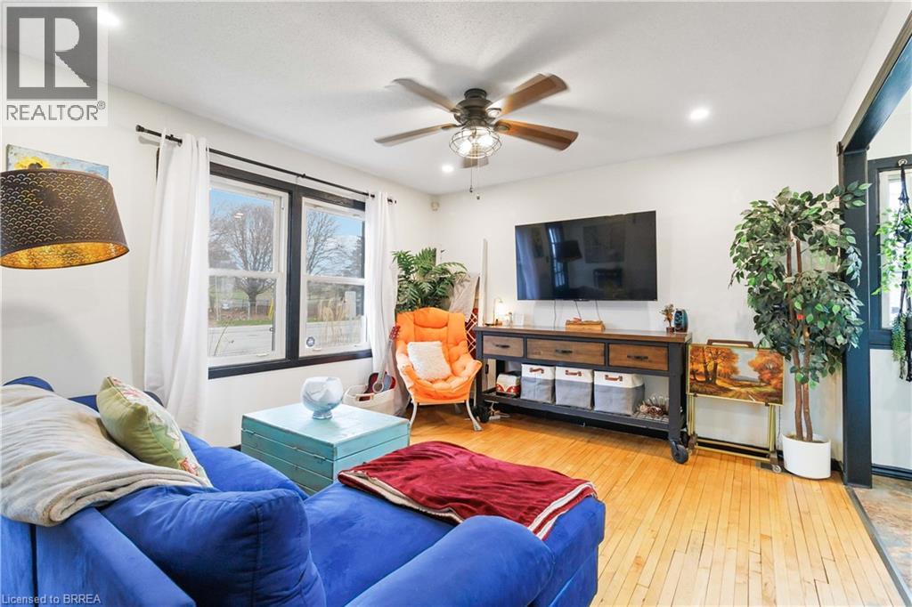 213 ELGIN Street - 7