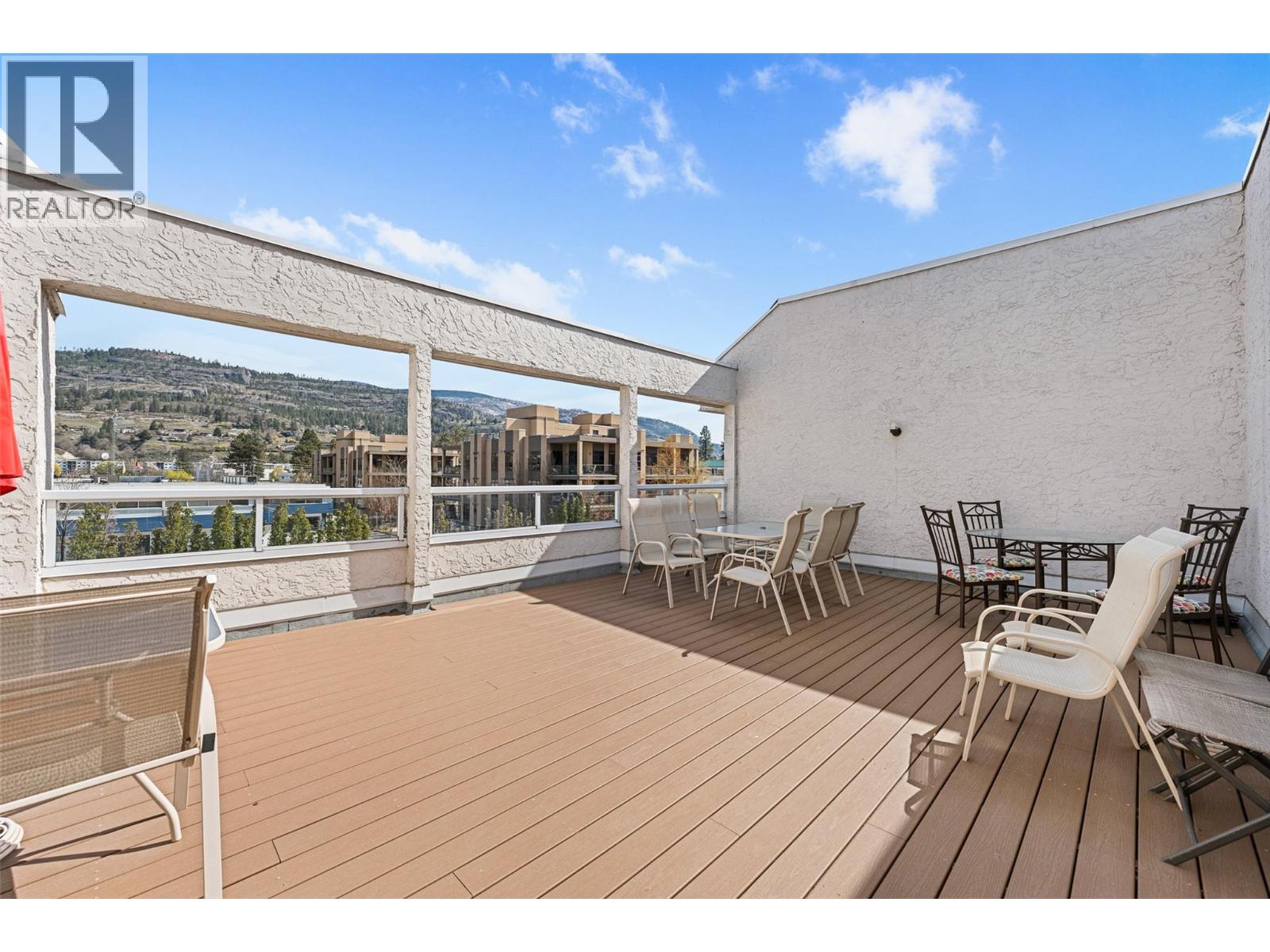 #205 284 YORTKON AVENUE - 26