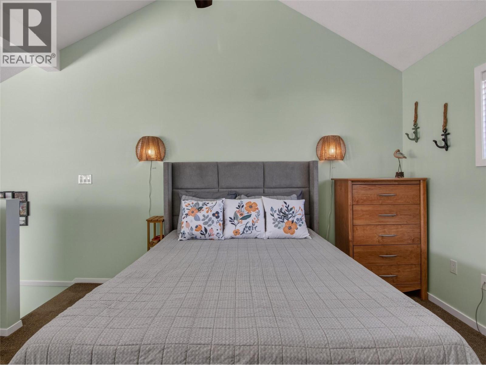 #17 1133 MAIN STREET - 14