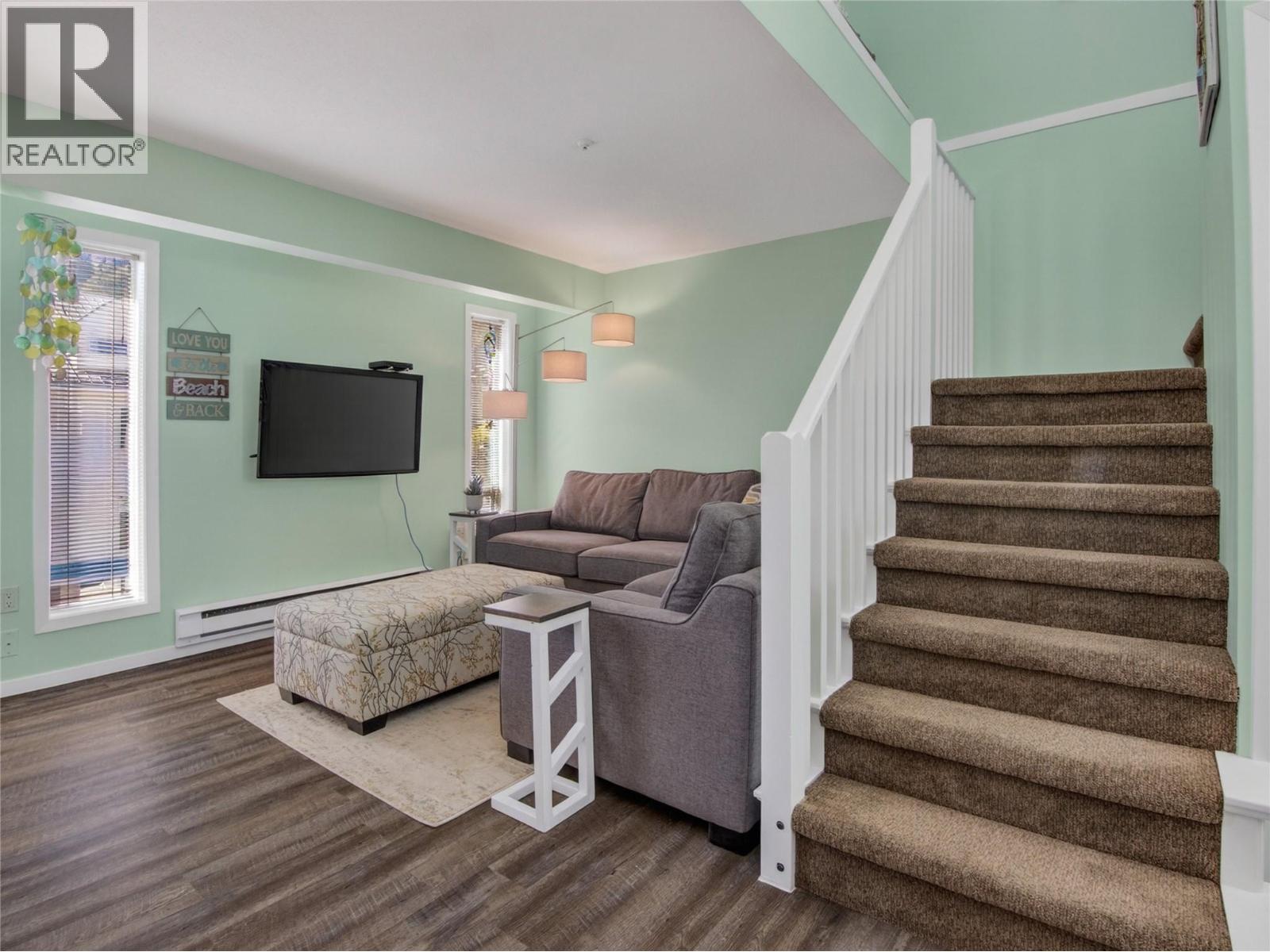 #17 1133 MAIN STREET - 7