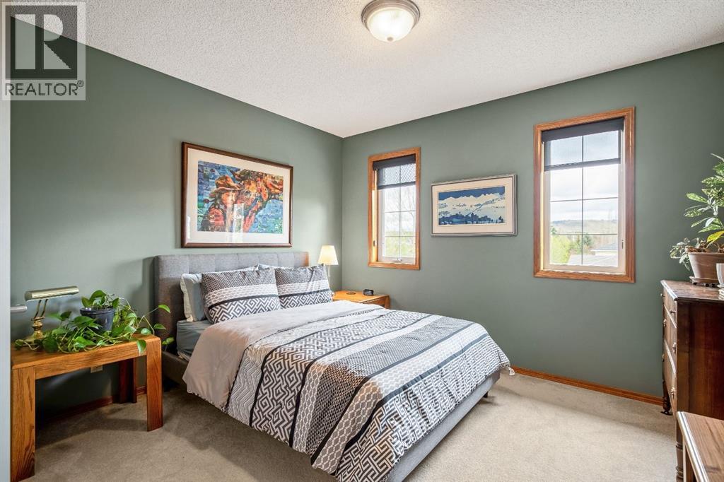 120 Bow Meadows Drive, Cochrane