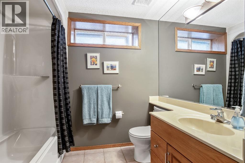 120 Bow Meadows Drive, Cochrane